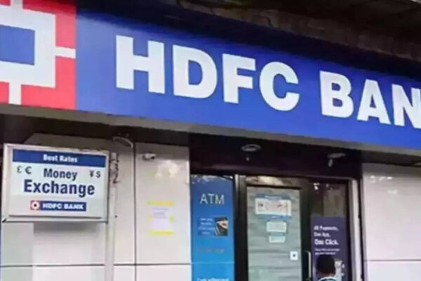 HDFC sets wide deposit targets, flags uncertainty