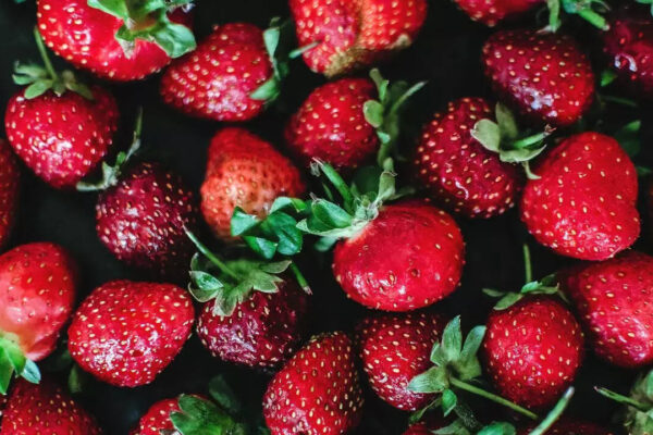 Which fruit has its seeds on the outside instead of inside |