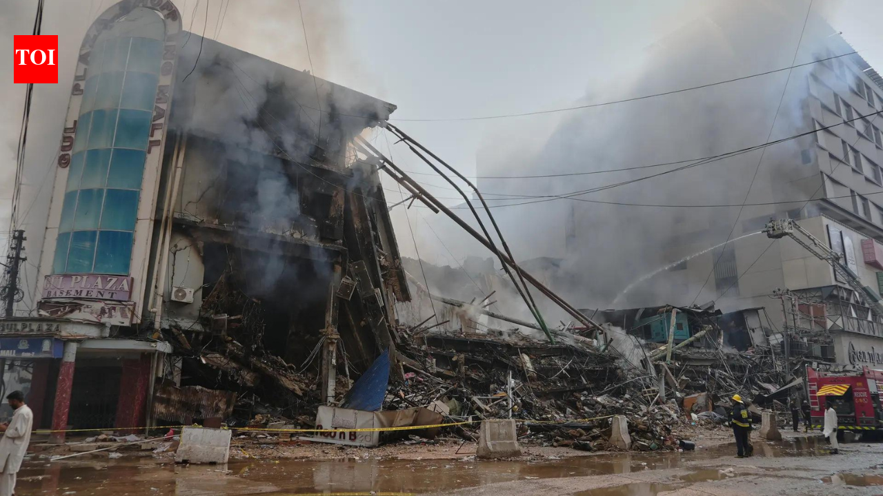 Massive blaze at Karachi mall: Death toll rises to 14; rescue operations continue