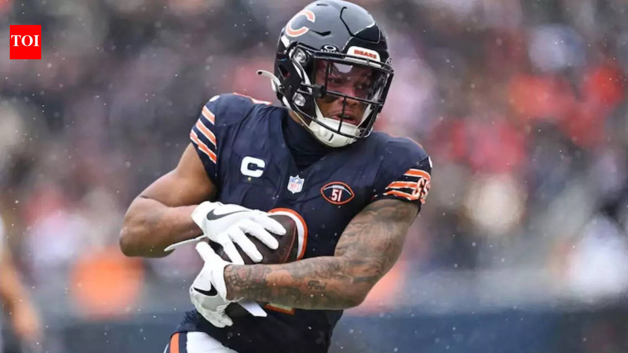 DJ Moore draws attention after late overtime mistake and reported absence from locker room following Bears’ playoff exit
