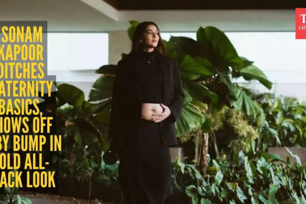 Sonam Kapoor flaunts baby bump in sleek black look |