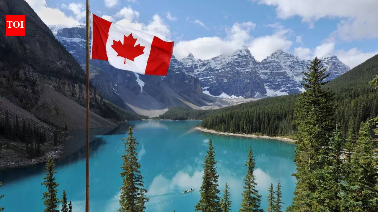 Which country is known as the ‘Land of Lilies’: The royal flower that shaped a nation’s identity |