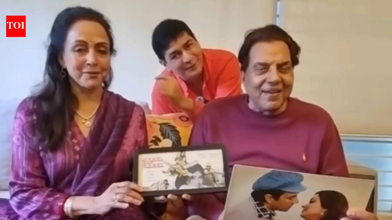 Unseen video of Dharmendra and Hema Malini vibing to Aas Paas song months before his death leaves fans emotional