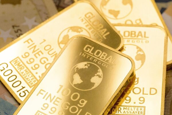 Dubai gold prices hit record high, surge Dh50 per gram in 2026: Should you buy now or wait?