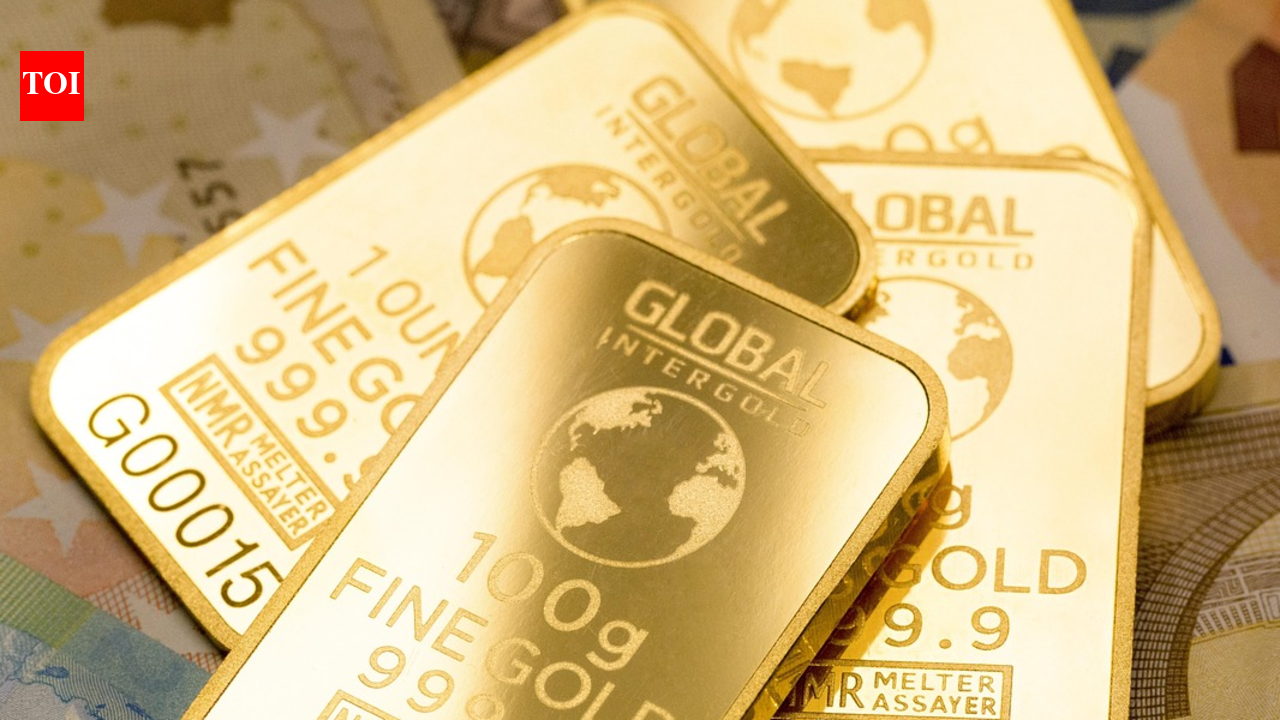 Dubai gold prices hit record high, surge Dh50 per gram in 2026: Should you buy now or wait?