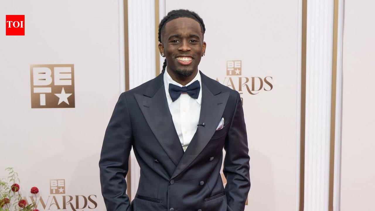 “He wants to be like Kanye so bad”: Kai Cenat faces backlash online after being called “performative” at Paris Fashion Week