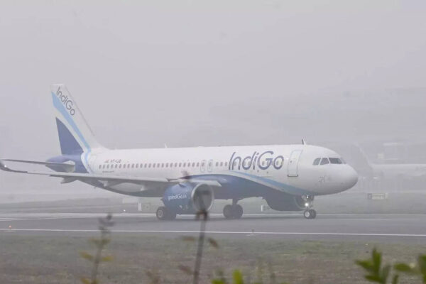 Srinagar snowfall disrupts flight services; IndiGo issues advisory | India News