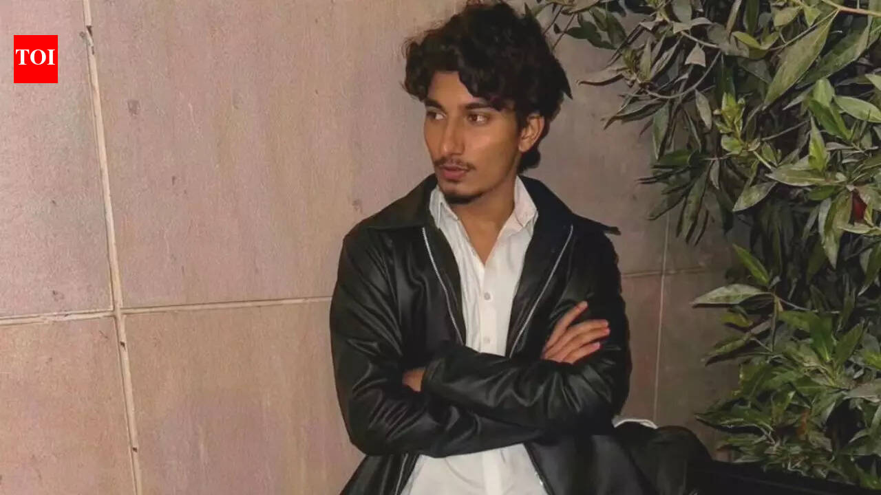 2nd-year BTech student jumps to death from 4th-floor hostel building in Greater Noida | Noida News