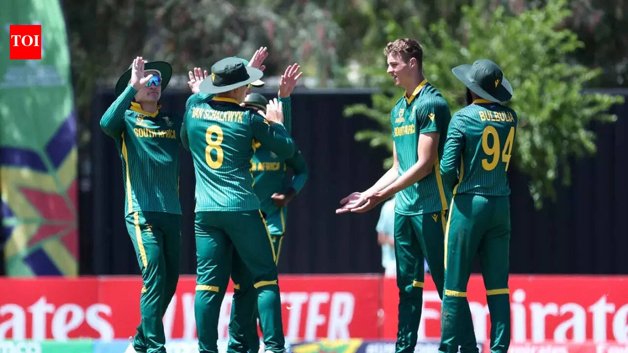 South Africa Under-19 48/4 in 13.0 Overs