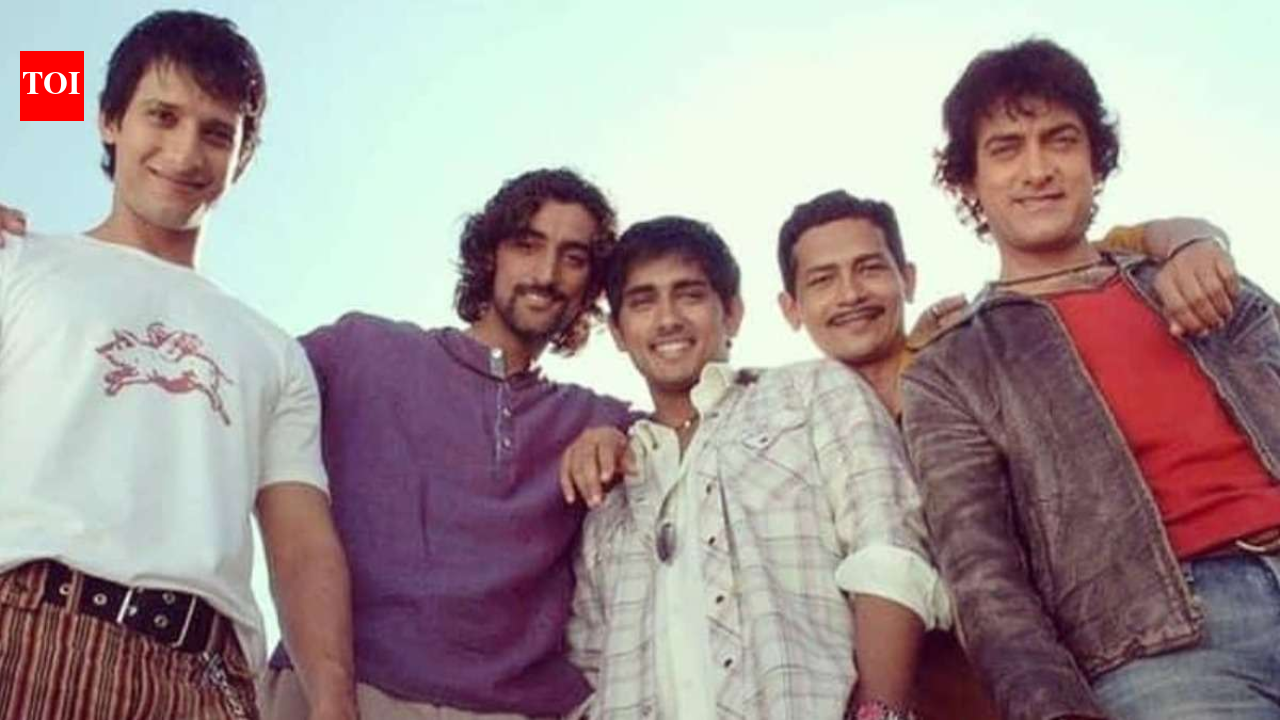 Movies released on the 26 January window that evoked patriotic emotions over the years​