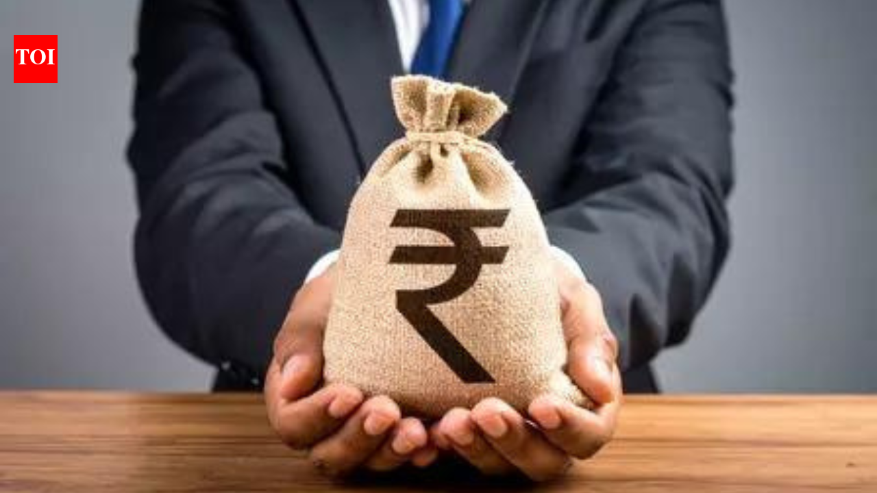 ‘Dollar assets gain favour among India’s wealthy as Rupee depreciates’