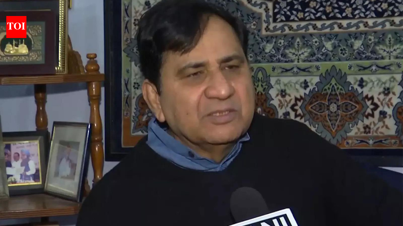 ‘Plan to attack my residence’: After calling Rahul Gandhi ‘darpok’ Congress leader Shakeel Ahmad makes big claim | India News