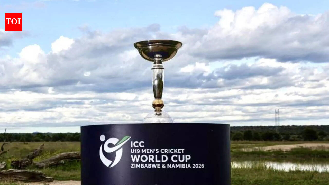 Australia Under-19 14/0 in 4.1 Overs