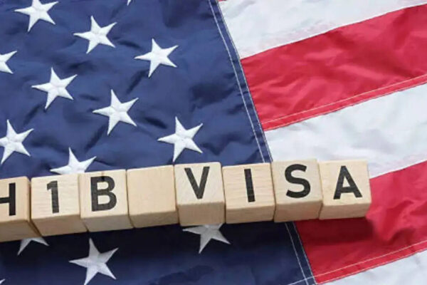 Texas freezes H-1B hiring at public institutions: How it affects careers for visa holders
