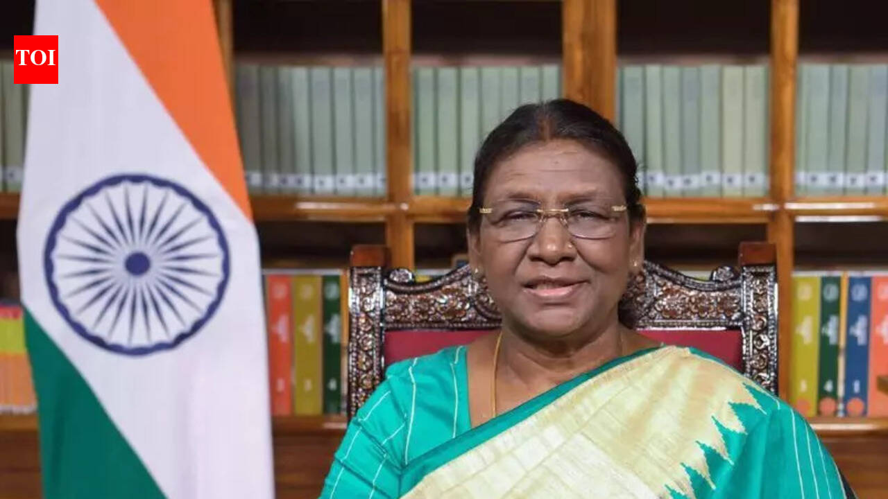 Issues of national interest must be above differences: President | India News