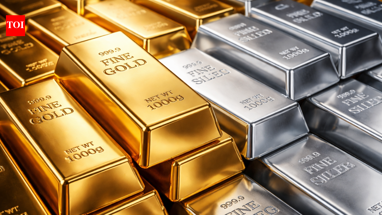 Brutal selloff! Gold, silver prices crash in exceptionally volatile session – what’s causing the sudden dip?