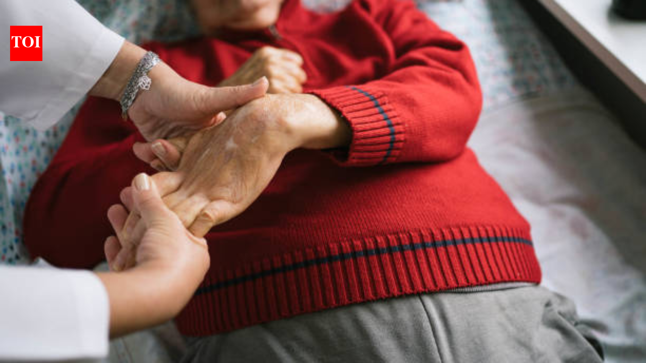 Stepping into the sun may speed up stroke recovery, AIIMS study suggests; doctor shares key precautions |