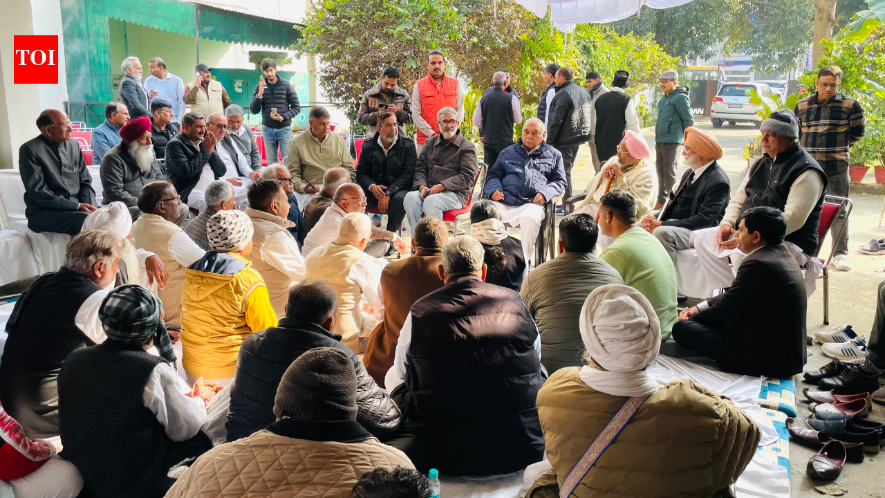 BJP is deceiving poor, cutting lakhs of ration cards after taking votes – Hooda | India News