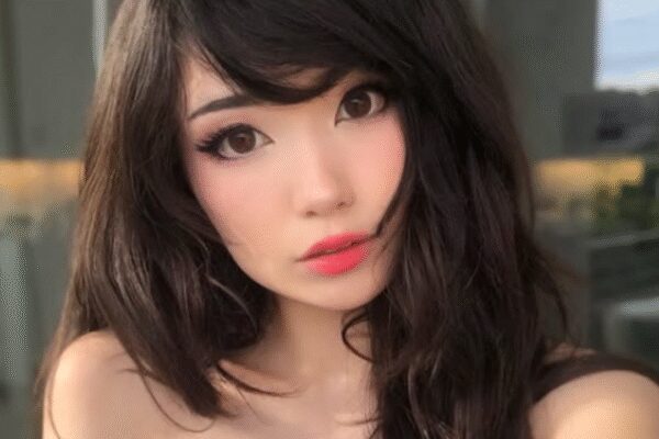 Streamer Pokelawls calls out Emiru for staying silent on Tectone and Lacari allegations