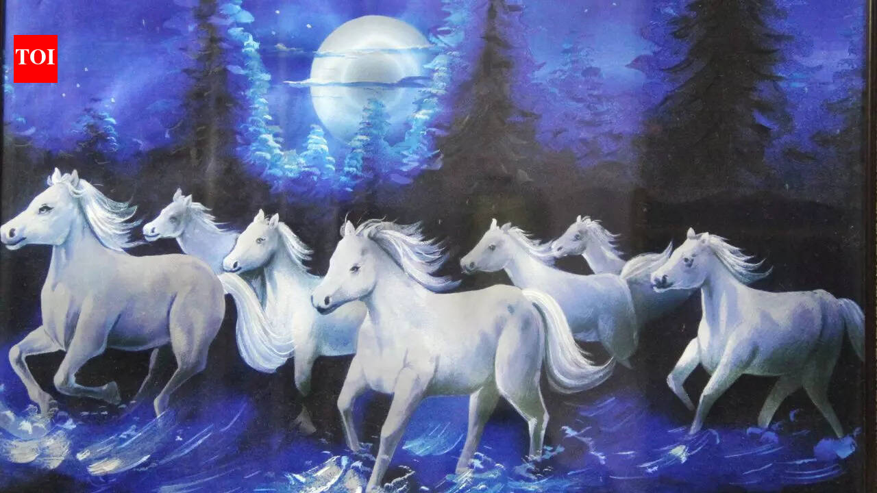Vastu rules to place 7 Horses painting to attract success and growth