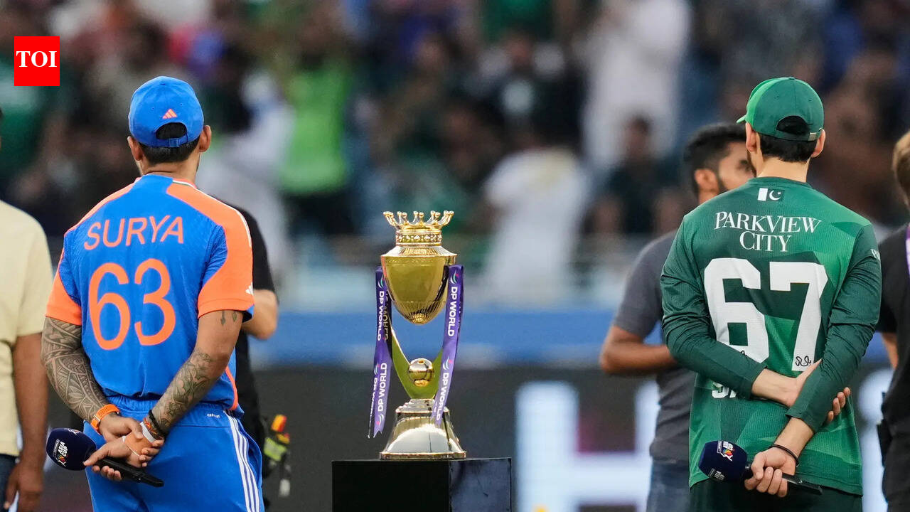‘Hum kuch nahi kar sakte’: Pakistan captain breaks silence on boycotting India match at T20 World Cup