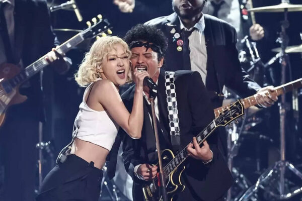 Rosé creates history at Grammys 2026: First K-Pop soloist to open the show; Performs ‘APT’ with Bruno Mars