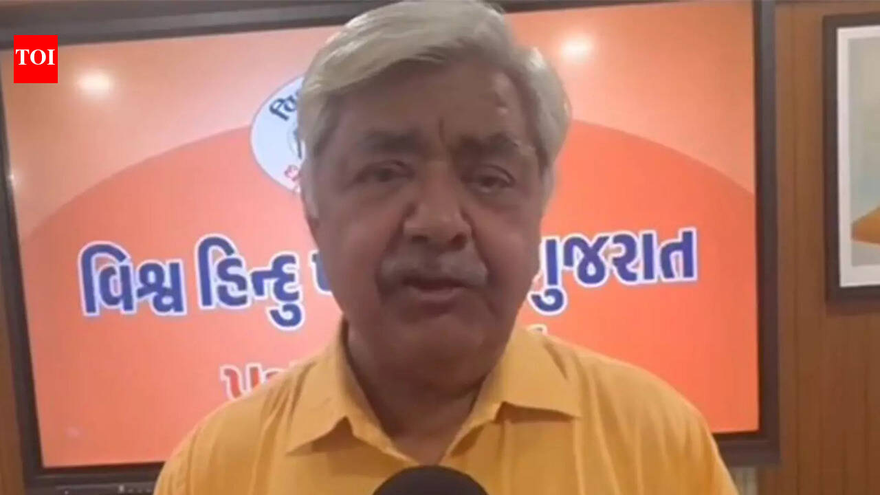 Ban entry of non-Hindus at UP temples, says VHP