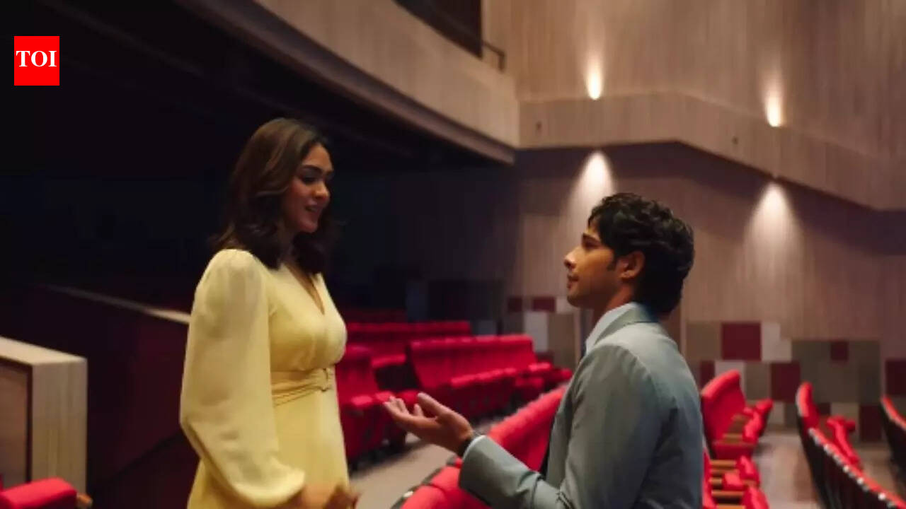 ‘Do Deewane Seher Mein’ trailer OUT: Siddhant Chaturvedi and Mrunal Thakur’s ‘perfect love’ has fans calling it ‘refreshing’