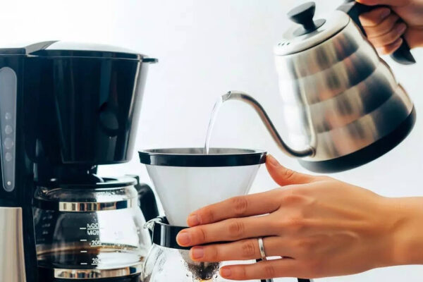 Trouble brewing in machines for coffee chains?