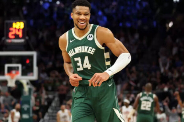 “There will never be a chance”: Giannis Antetokounmpo uses Instagram story to address Milwaukee Bucks trade chatter amid ongoing speculations