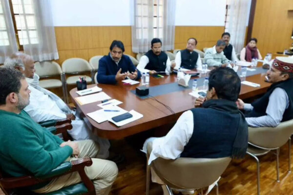 West Bengal polls: Congress ditches Left to go it alone, to fight in all 294 seats