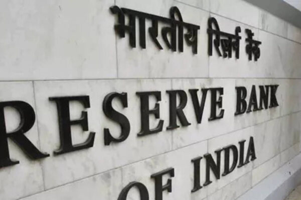 RBI keeps rates steady, positive on growth and inflation