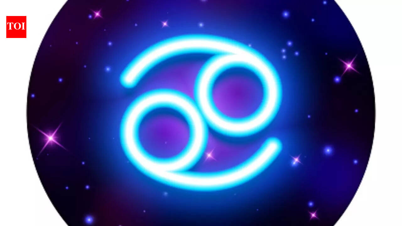 Cancer Horoscope Today, February 07, 2026: Take one task at a time, and keep your expectations realistic