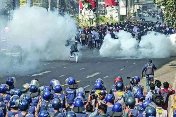 Violent anti-govt protests return to Dhaka, this time against Yunus