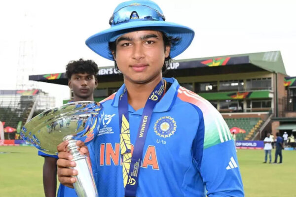 ‘Papa, pranaam’: Vaibhav Sooryavanshi’s emotional first words with trophy go viral