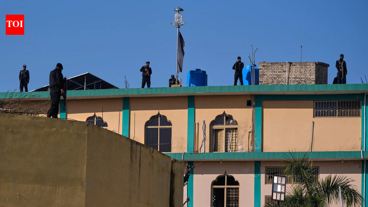 IS owns up ‘suicide attack’ on Pakistan Shia mosque; toll now 36