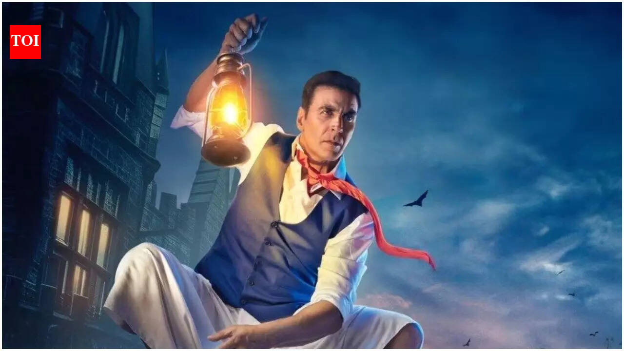 Akshay Kumar drops the ‘Bhooth Bangla’ preponed announcement video; netizens call it a bad decision and slam the use of AI