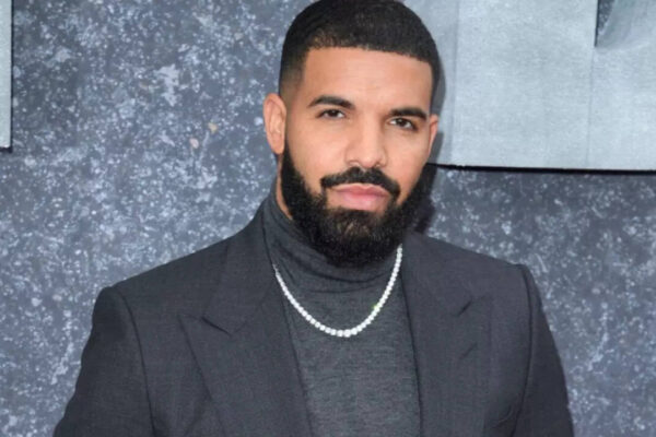 Rapper Drake places massive  million bet on Patriots ahead of Super Bowl LX showdown with Seahawks, throws bold challenge