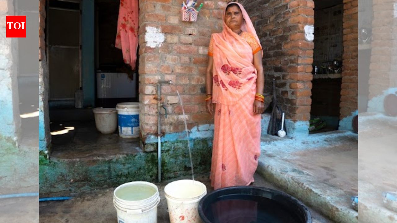 – LUCKNOW: For the people of Bundelkhand, this is nothing short of a dream come true that water is now available inside their homes. There are countless stories of hunger, poverty, and hardship linked to water scarcity in this region.The image of a woman carrying a pot of water on her head from faraway places had, for years, become the very identity of Bundelkhand’s districts.For decades, women here endured the water crisis. They walked long distances to reach remote wells and stood in queues at handpumps to collect water. But all this is now part of the past. Today, water tanks visible from afar stand as flowing streams of hope.This scene in Bundelkhand can captivate anyone. In Marwari Gram Panchayat of Panwari block in Mahoba, a woman adjusts her veil outside her house and fills a bucket with water from a tap, while a six-year-old child stands nearby holding a glass. The happiness on the woman’s face says everything about what this tap means to her.When asked, she replies shyly, “Brother, a big crisis has been removed.” When asked whether water comes regularly, her enthusiasm is evident. “Yes, why not. It comes every day.”When asked who all have tap connections, the village head standing nearby explains in detail, “Everyone in the village has it. Water comes twice a day. One tap connection is public, where anyone passing by can drink water.”Talking about Mahoba, the people here had long endured extreme hardship due to water scarcity. At one point, water had to be supplied through water trains. People wandered far and wide just to fill a single pot of water. Now, water tanks visible from a distance tell a completely new story.Under the Jal Jeevan Mission, through five projects, pipeline connectivity has been provided to more than 1.12 lakh households in the district. However, this large-scale scheme did not take shape easily. About 1,131 kilometers of roads were damaged during the work. While repair work was carried out, people did face some inconvenience.Arshad from Mahoba says that whenever a scheme begins, some inconvenience is inevitable, but “Har Ghar Nal” has emerged as a very big hope for this region.In Chitrakoot, under the Silauta Gram Mustakil Group Scheme, the water problem of about 1.25 lakh people in the development blocks of Pahadi, Ramnagar, and Manikpur has been resolved. The hardship of Manikpur’s residents can be understood from the fact that they earlier had to bring water from nearly one kilometer away.Because of this problem, people were often reluctant to marry off their daughters. For them, this water means life itself and the future of their children.Under the scheme, a total of 576 km of pipeline was planned, of which 572 km has already been laid. There are 17 overhead tanks, where water is brought daily from the water treatment plant. Water is drawn from the Yamuna River, treated at the plant, lifted into tanks, and then supplied to people’s homes.Smt. Rajjan Devi, the village head of Barhat, becomes emotional while talking about this scheme. She says, “We are grateful to the Yogi-Modi government for making arrangements to protect our children from diseases. Our children now bathe and go to school. A sense of cleanliness has automatically developed in them.”Along with Silauta, Raipura and Chandi Bangar group drinking water schemes are also being implemented in Chitrakoot. These schemes represent streams of hope that people had never even imagined.Under the Raipura Gram Samuh Peyjal Yojana, the target was to provide tap water to 19,570 families. Taps have been installed in all these houses, and water supply has begun in 60 revenue villages.Chunbad Yadav, a resident of Madna village covered under the scheme, says that a major problem has been resolved. Arranging water even for daily use was difficult earlier, and water for livestock was out of the question. Now they no longer have to worry.This may appear to be just about a tap, but for Bundelkhand, it is a blessing. It represents the fulfillment of a resolve that the Modi-Yogi government undertook as a mission.In Jhansi district, Jal Jeevan Mission pipelines have reached even the last-mile villages in Bada village, Chirgaon, and Bangra.Kamta Prasad, a 65-year-old resident of Gairaha Gram Panchayat in Bangra block, becomes emotional and says that his eyes had longed to see this day.Shagun, a married woman from this village located far from the district headquarters, says ‘earlier she had to walk half a kilometer outside the village to fetch water, and the situation became extremely difficult during the rainy season’.In Pachwara Gram Panchayat of Bangra block, when Ragini came as a daughter-in-law, she had to fetch water from a government handpump. Today, she proudly turns the tap and shows how clean the water is.The daughter-in-law of a poor family is happy that her husband Mukesh Kumar, a daily wage laborer, did not have to pay even a single rupee for the tap connection.Village head Akhilesh Rawat says, ‘about one thousand connections have been provided in his village’. In this Dalit-dominated village, the Arogya Mandir built during the Yogi government also has a tap connection under the Jal Jeevan Mission, ensuring clean drinking water for patients and attendants. Government schoolchildren are also now drinking clean water.Executive Engineer of the Jal Jeevan Mission, Ranvijay Singh, says that 42 villages are covered under this scheme, with 11,437 connections provided.Earlier, the very mention of Banda would bring to mind drought, water scarcity, and thirst. Now, through the Amlikaur Drinking Water Project and the Khatan Drinking Water Project, water has reached 544 villages, and 82,266 households have been provided connections.Pardeshi, a resident of Bandha Purwa village in Badokhar Khurd block says, ‘earlier they struggled a lot for water, but now they are receiving clean water inside their homes’.Executive Engineer of Jal Nigam, Vimal Kumar Verma says, ‘that roads dug up for pipeline laying have also been repaired’.In Hamirpur district as well, two drinking water projects are underway, through which tap water is being supplied to homes in 320 out of 322 villages. For the people here, this scheme is set to play a very significant role in transforming daily life.End of ArticleFollow Us On Social MediaVideos‘India Has A Preference Over…’: Piyush Goyal On US Trade Deal, Trump’s ‘Russian Oil’ Claim‘Embarrassed Himself’: Gaurav Gogoi Slams Assam CM Himanta Sarma Over ‘Pakistan Links’ Allegation‘1.25 Crore Hindus In Bangladesh’: RSS Chief Mohan Bhagwat Issues Big Unity CallUkraine to Gaza: Malaysia PM Anwar Ibrahim hails PM Modi’s unwavering global peace pushGogoi’s wife Elizabeth worked for Pakistani agent Ali Tauqeer Sheikh: Assam CM Himanta Biswa Sarma‘India’s Stand on Terrorism Is Clear’: PM Modi Speaks Firmly During Malaysia Visit”Strategic Ties And Trade Strengthened”: PM Modi Exchanges MoUs With Malaysian PM’Reasons For Reducing Russian Oil Imports Are…’ Foreign Expert Explains India-US Trade FrameworkIndia Reiterates Energy Security Priority, Signals Russia Oil Imports Will ContinueGhaziabad Sisters’ Deaths: Father’s Three Marriages Add Twist To Probe123Photostories5 Vastu-approved plants you should bring to your home today for prosperity7 brutal truths about starting a business no one warns you about5 effective ways to keep spiders away from your home and garden (third is a magical remedy!)Top 6 cheapest destinations to travel in India in 2026The one-sided friendship problem: Why so many adult friendships feel draining now8 types of kadhi from across India to try for lunchScarlett Johansson net worth: Inside the USD 165 million fortune of Marvel’s ‘Black Widow’ starFrom Bad Bunny, Green Day to Charlie Puth: Full list of Super Bowl 60 performersFrom a massive living room to lavish bedrooms: A look at Samay Raina’s luxurious housePM Narendra Modi’s Panch Prana goal and the role of Shatavari and it’s importance in traditional Indian kitchens123Hot PicksBudget 2026Gold Silver PricesParliament Budget SessionGCC Unified Visa 2026Income Tax CalculatorPublic holidays February 2026Bank Holidays februaryTop TrendingFortnite Love EventBoston Celtics vs New York KnicksLindsey Vonn InjurySuper Bowl LX TicketSuper Bowl PredictionsJustin GaethjeLIV GolfLiam Paro vs Paddy Donovan Net WorthWinter Olympics 2026NBA Trade Update