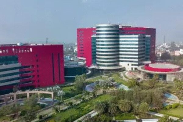 Coforge, Persistent outperform mid-tier peers amid slowdown
