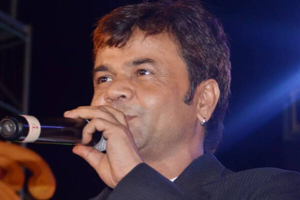 Rajpal Yadav surrenders in Rs 9 crore cheque bounce case, look at his fees and net worth