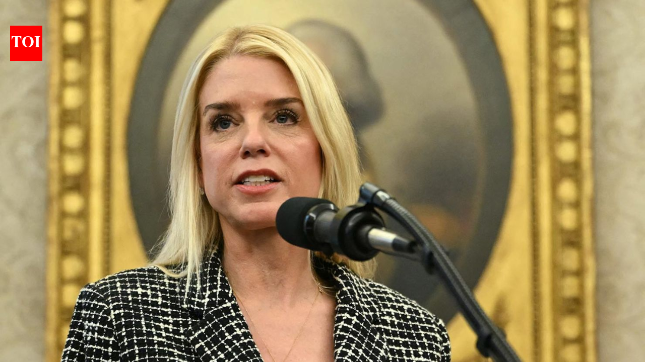 ‘Washed up, loser lawyer’: Pam Bondi lashes out at Democrats in Epstein files hearing