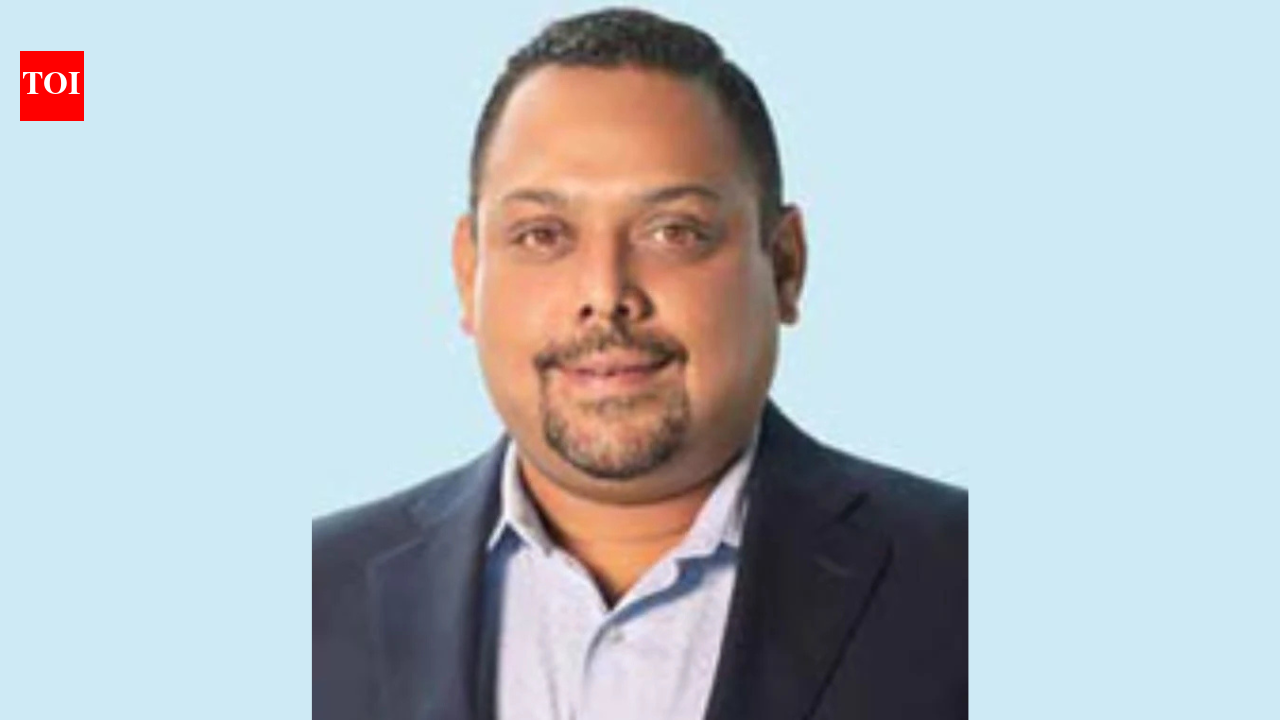 Akasa loses one more co-founder as Iyer quits