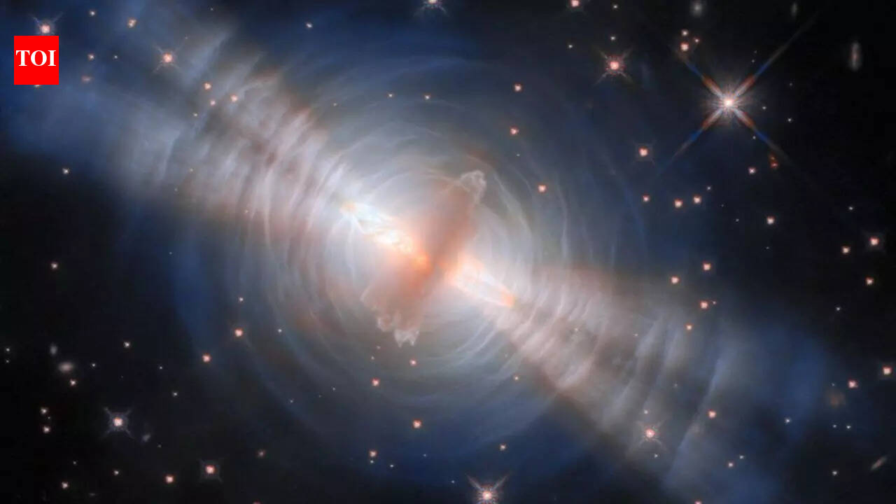 NASA Hubble Space Telescope captures rare view of dying star 1,000 light-years away in the Egg Nebula
