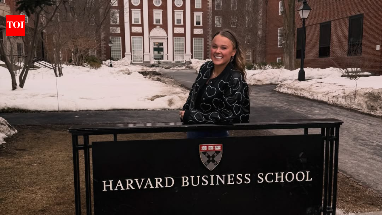 JoJo Siwa addresses Harvard Business School, reflects on career, dreams: ‘Moments like this remind me why I love what I do’