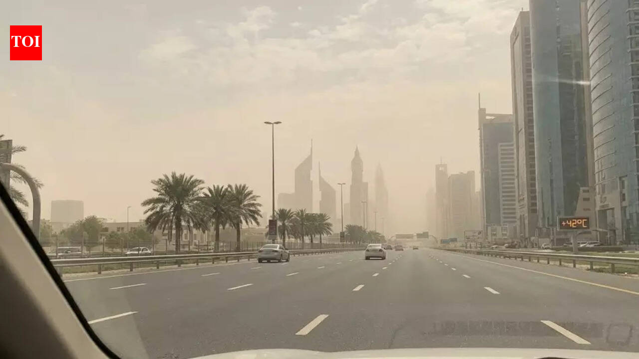 UAE weather: Mercury to hit 34°C today; authorities warns of early morning fog | World News