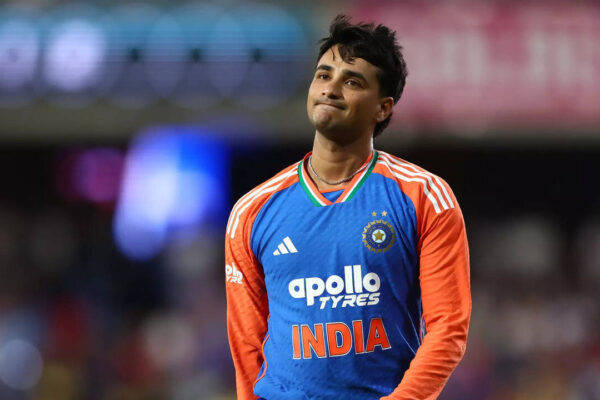 Salman Ali Agha stuns India! Abhishek Sharma falls for four-ball duck in first over vs Pakistan